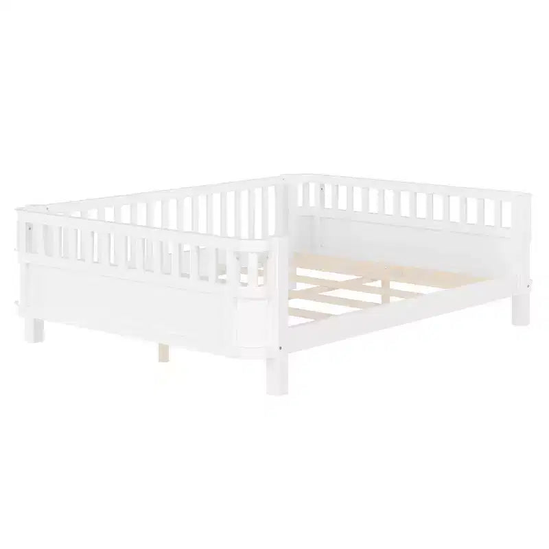 Bellemave Full Platform Bed with Safety Guardrails and Detachable Fence Solid Wood Platform Bed for Kids White